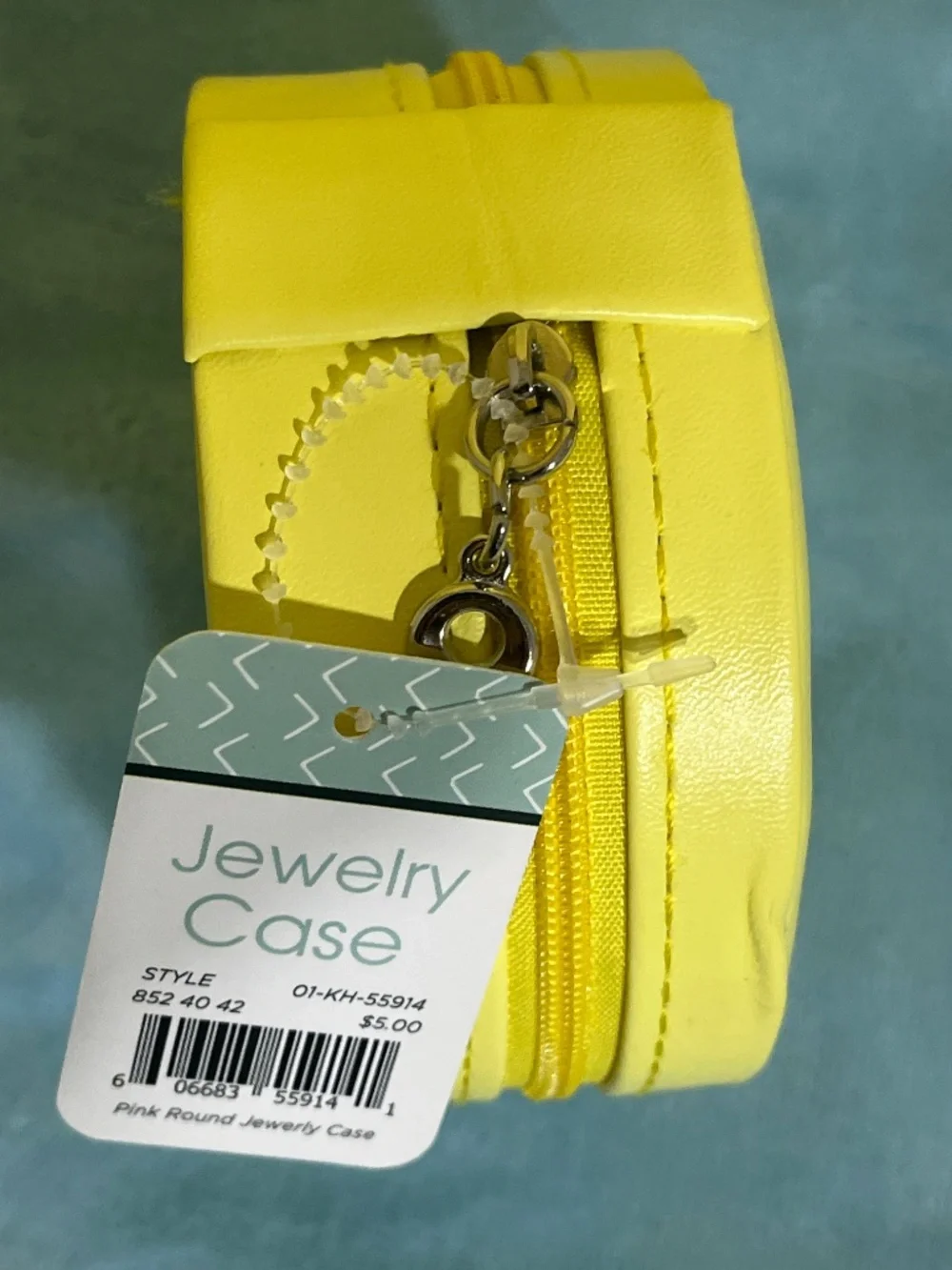 Yellow Round Jewelry Travel Case • NEW • - Picture 4 of 8